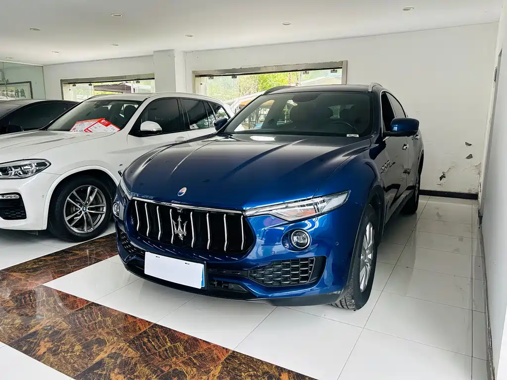Купить Maserati Levante