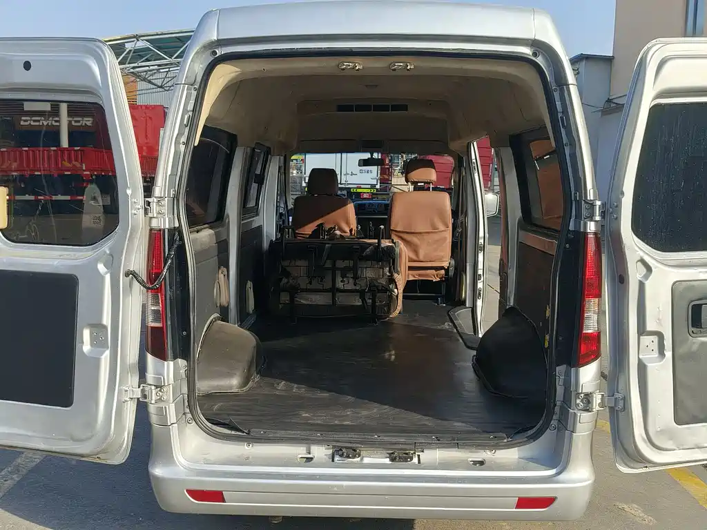 CHANGAN CHANGAN RUIXING M90