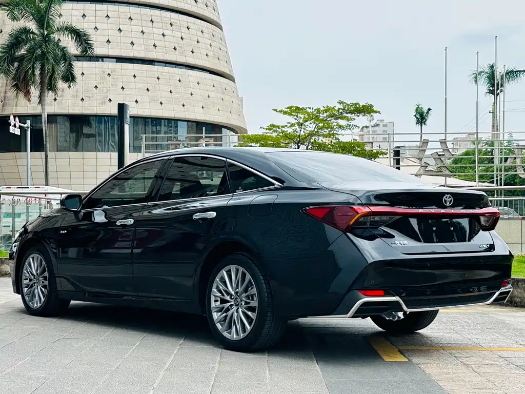 Toyota Avalon 2024 2.0L Luxury