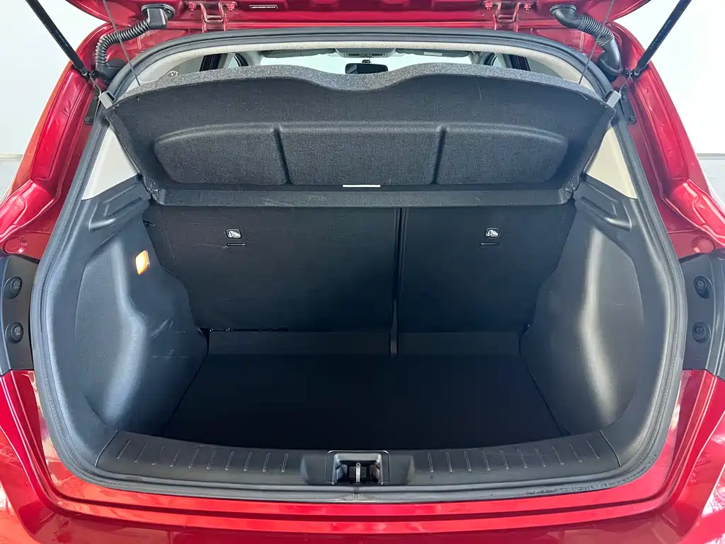 Nissan Tiida 2021 1.6L CVT