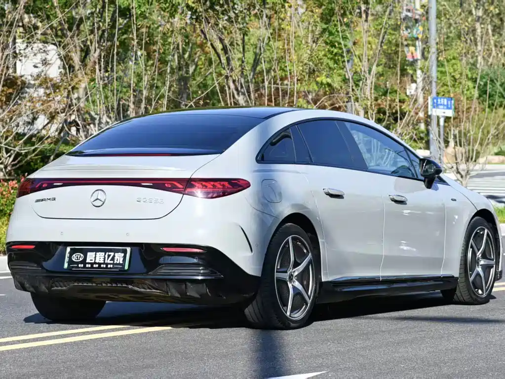 Mercedes-Benz EQE — миниатюра 17