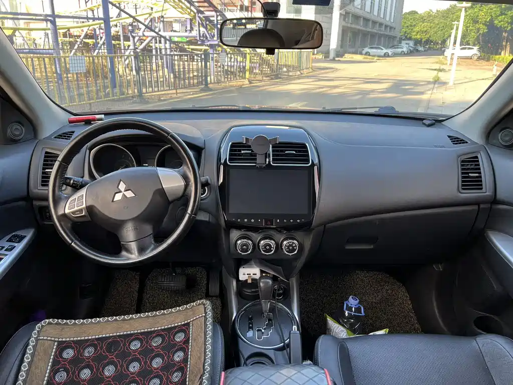 Mitsubishi ASX — миниатюра 8