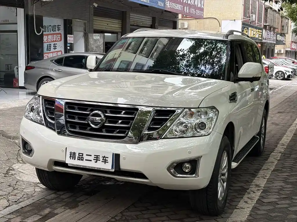 Nissan Patrol — миниатюра 3