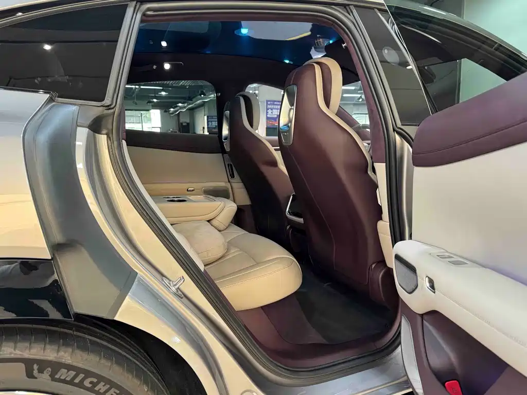 XIAOMI CAR XIAOMI YU7