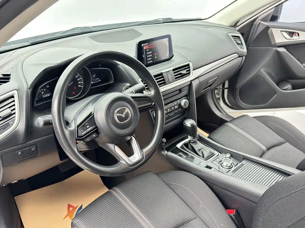 Mazda 3 Axela — миниатюра 8