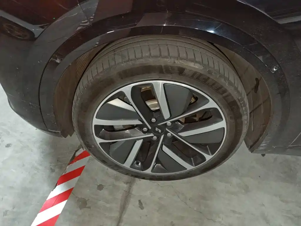 Li Auto Li L9 — миниатюра 23