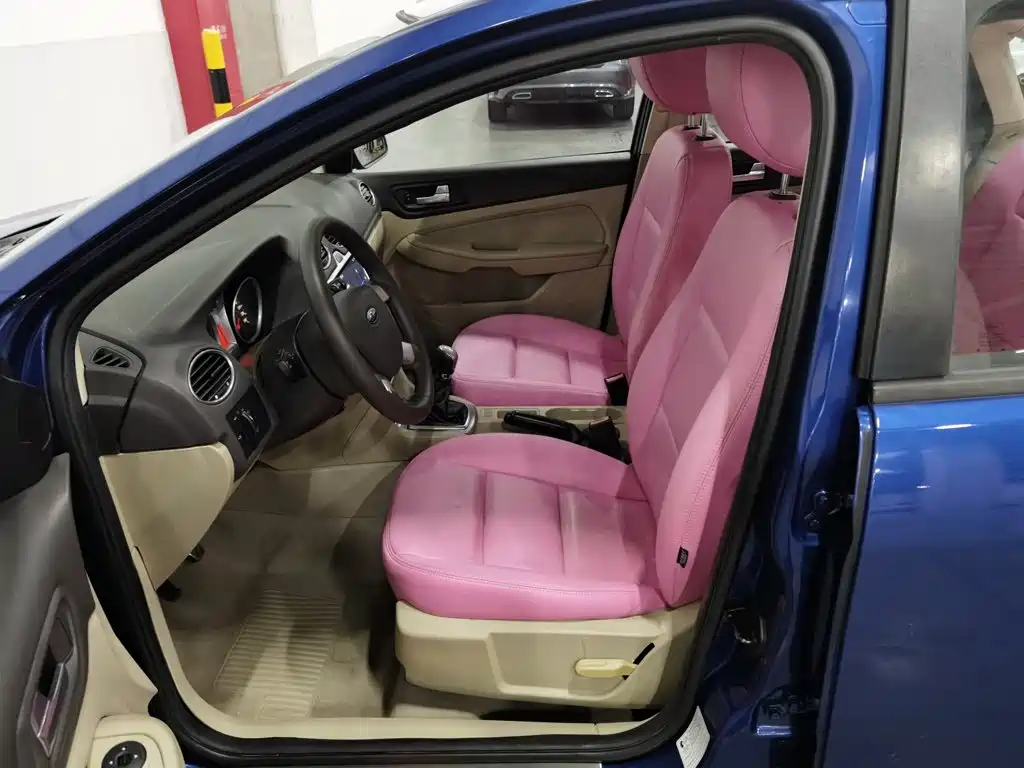 Ford Focus — миниатюра 10