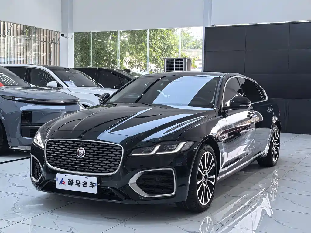 Jaguar XFL