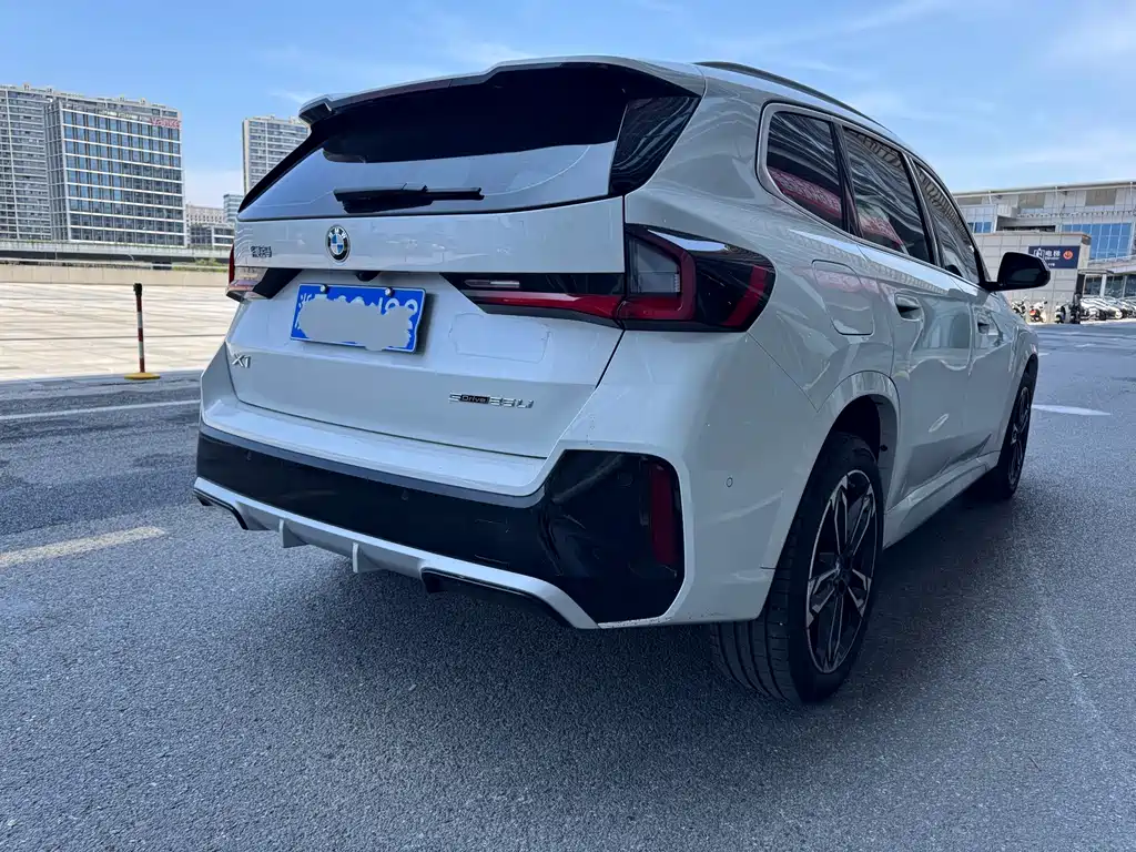 BMW X1 2024 sDrive25Li M Sport