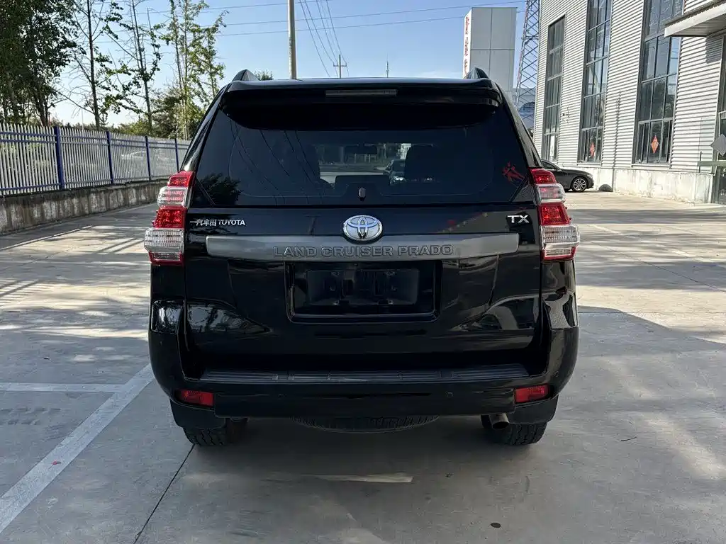 TOYOTA PRADO