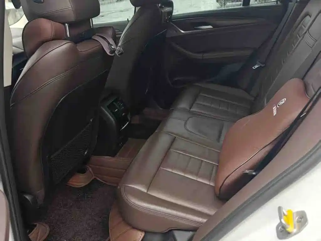 BMW X3 — миниатюра 8