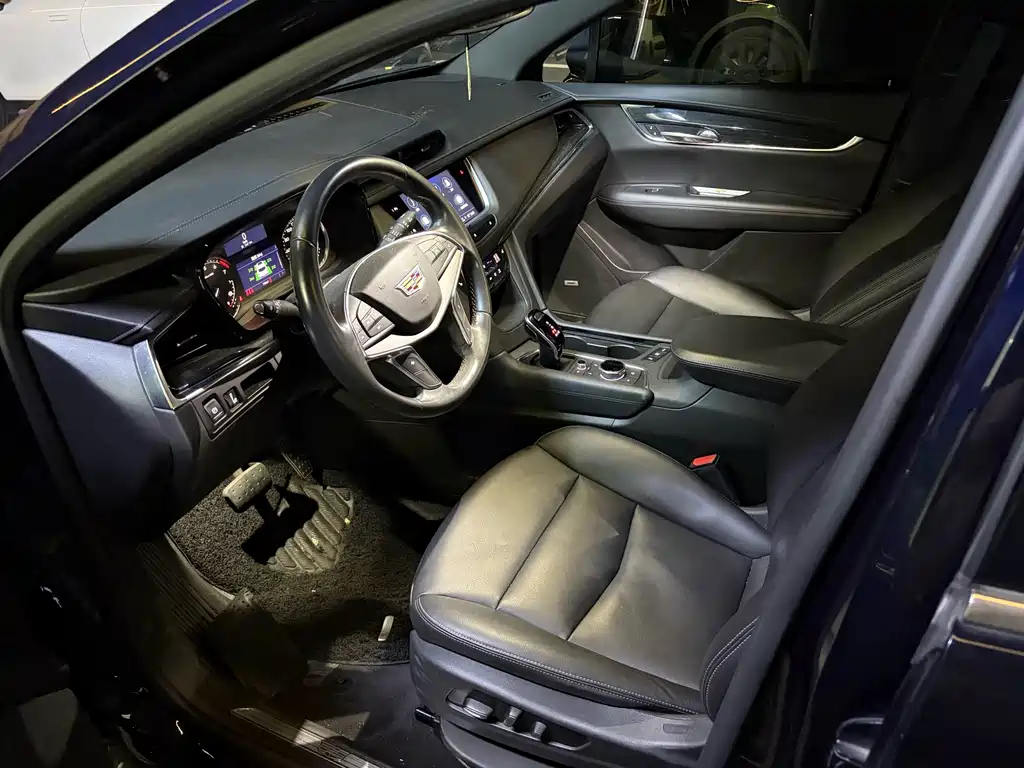 Cadillac XT5 — миниатюра 4