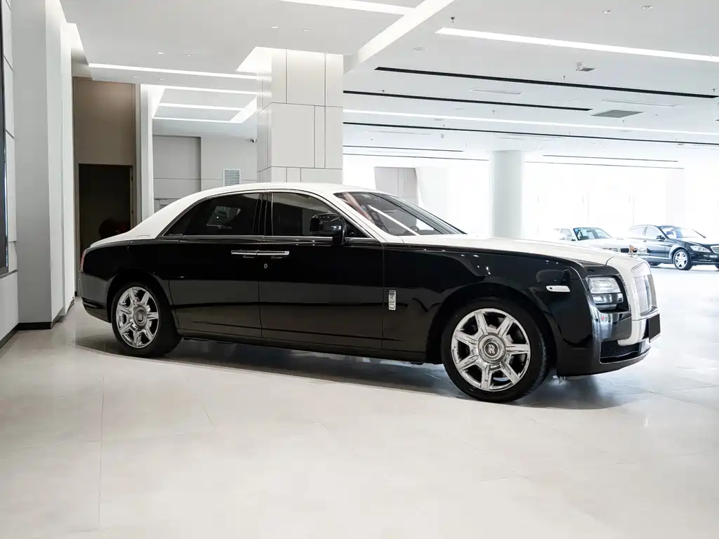 Rolls-Royce Ghost — миниатюра 3