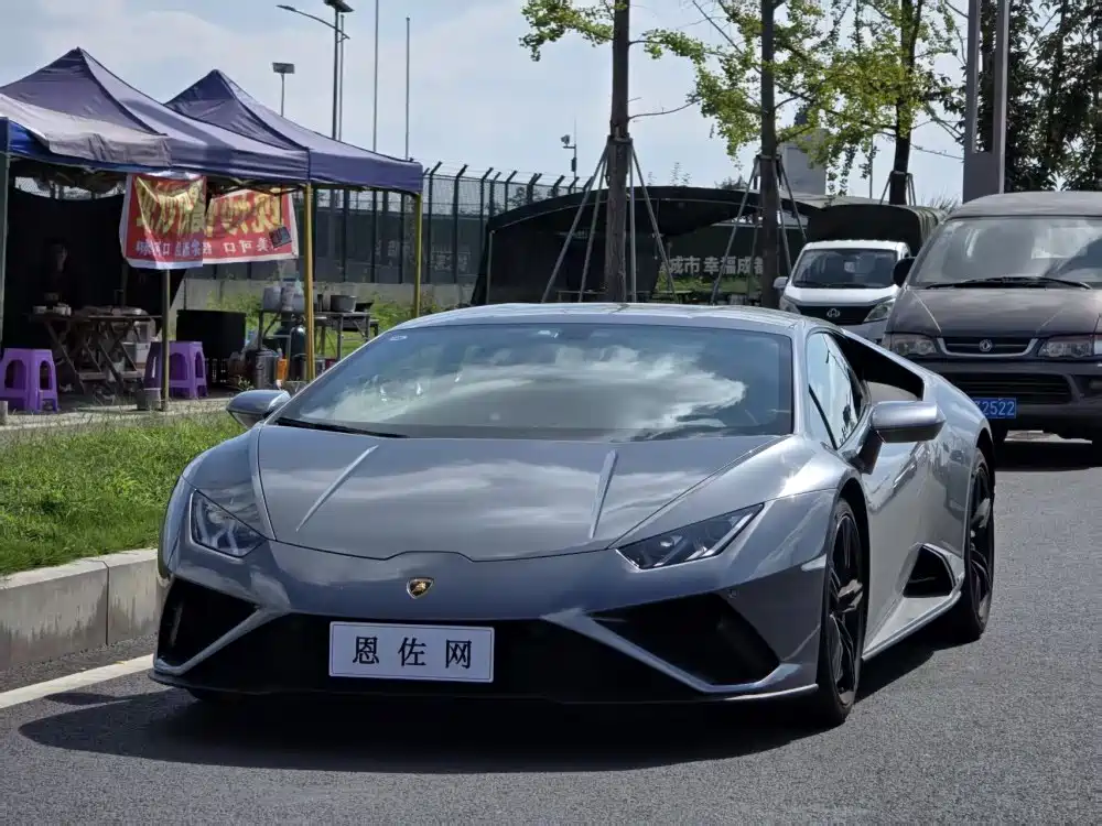 Lamborghini Huracán 2023