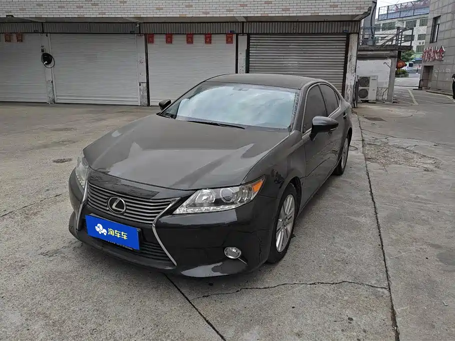 Купить Lexus ES