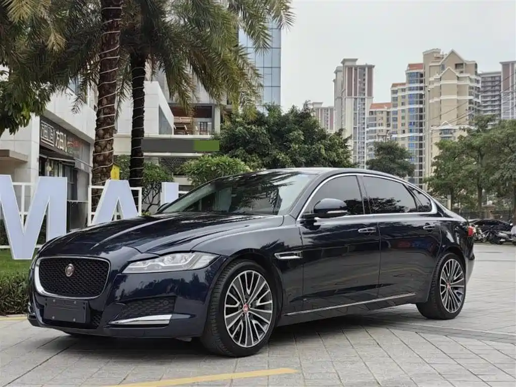 Jaguar XFL 2018