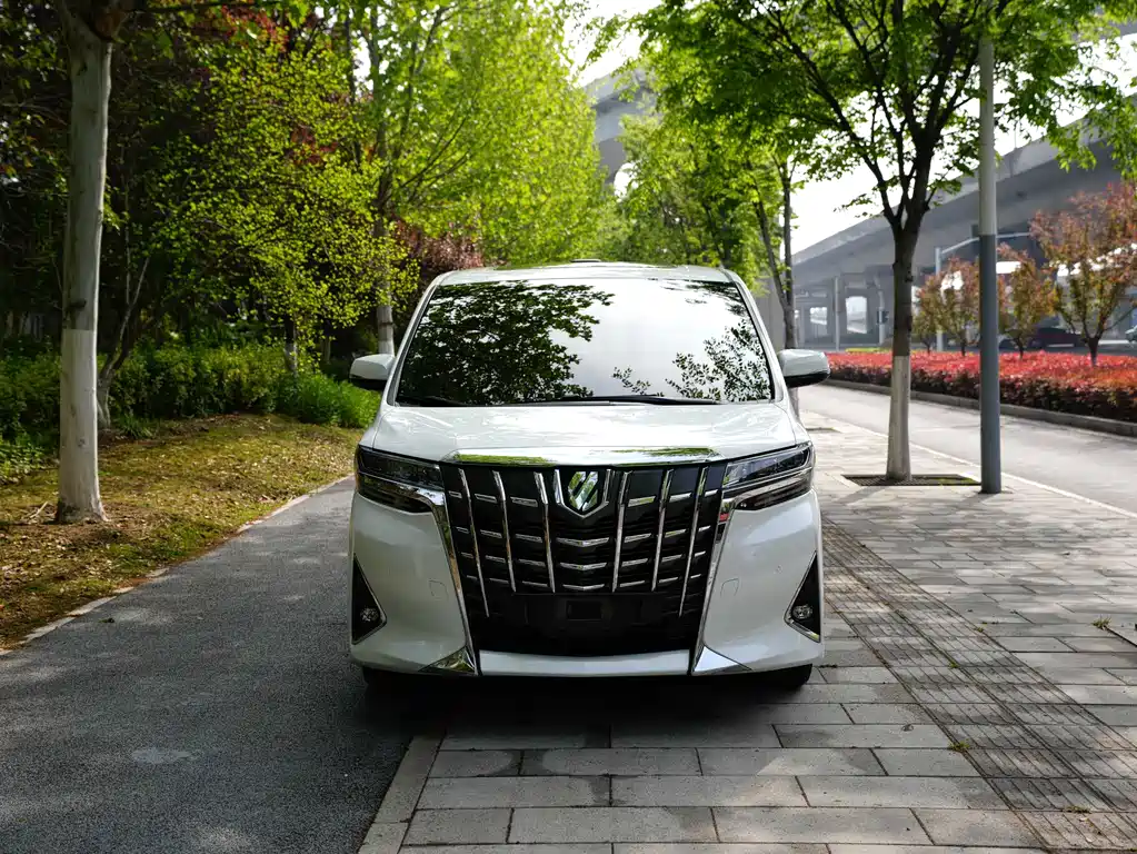 Toyota Alphard 2018 3.5L Luxury