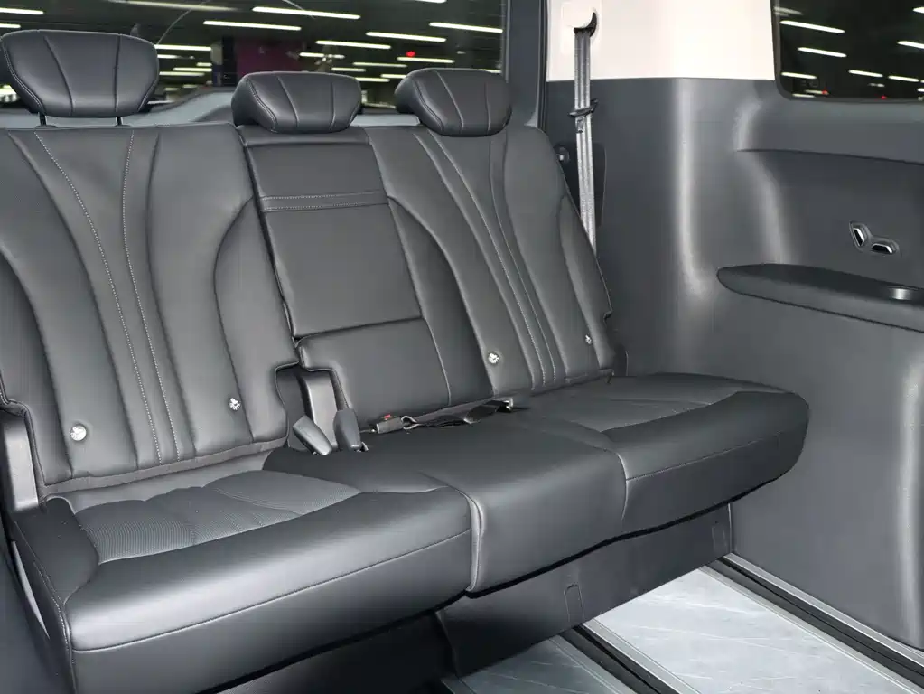 Hongqi Hongqi HQ9 PHEV — миниатюра 23