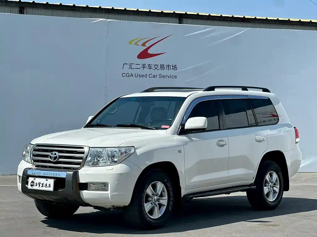 Toyota Land Cruiser 2011