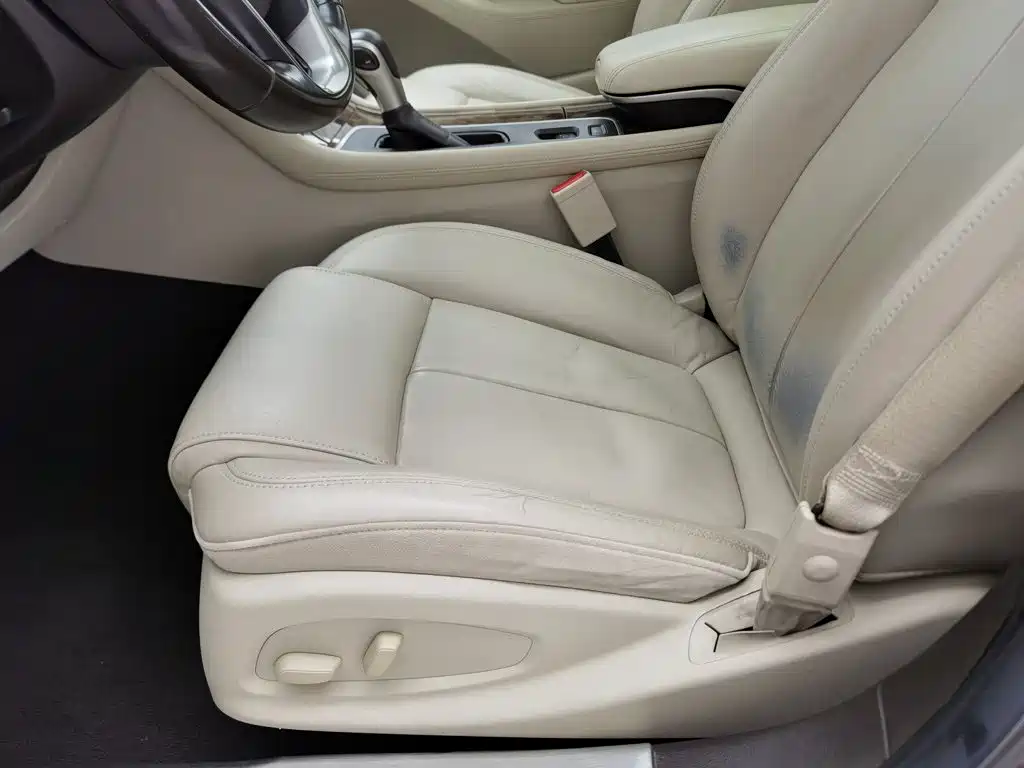 Buick LaCrosse — миниатюра 20