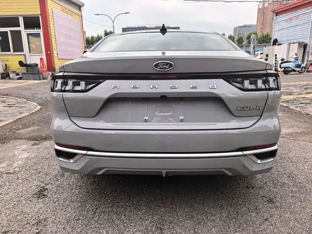 Ford Mondeo — миниатюра 14