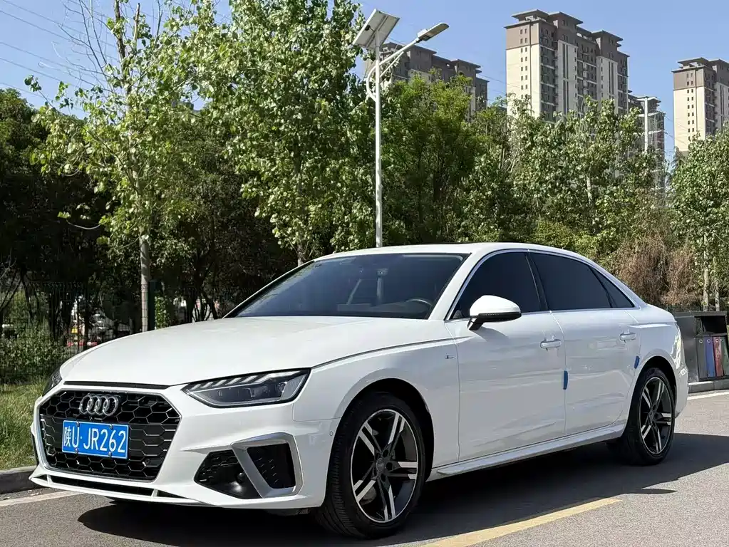 Audi A4L 2021