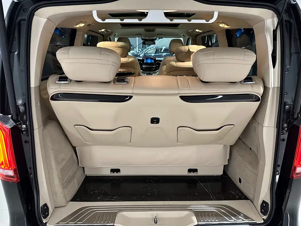 MERCEDES-BENZ V CLASS