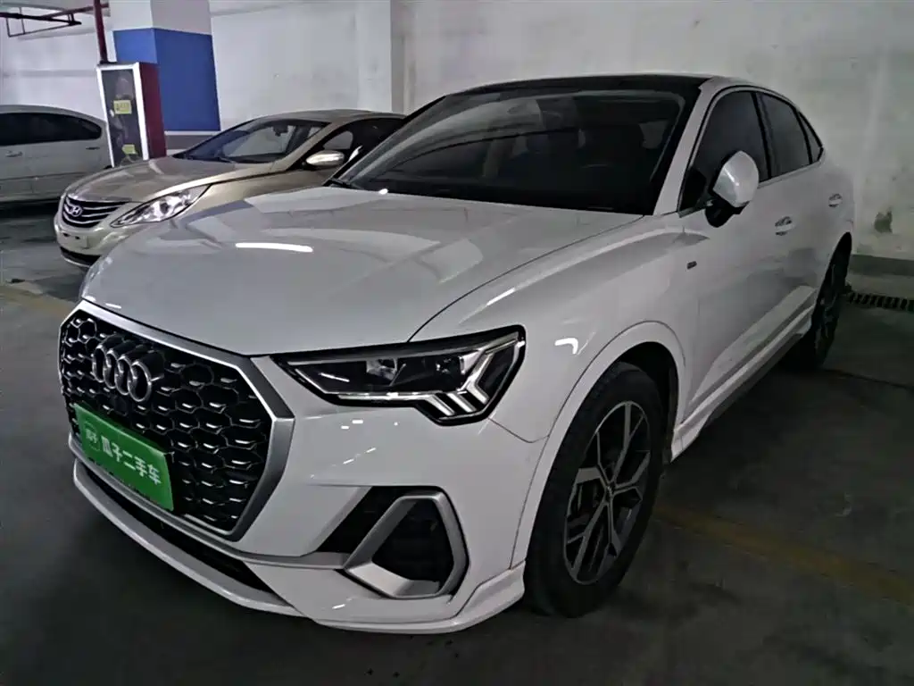 Купить Audi Q3 Sportback