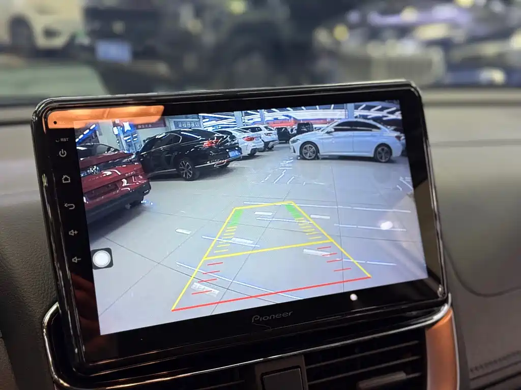 TOYOTA YARIS L ZHIXUAN