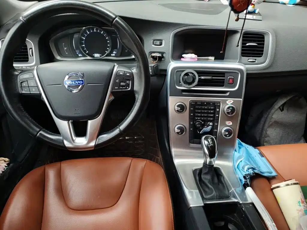 Volvo S60 — миниатюра 10