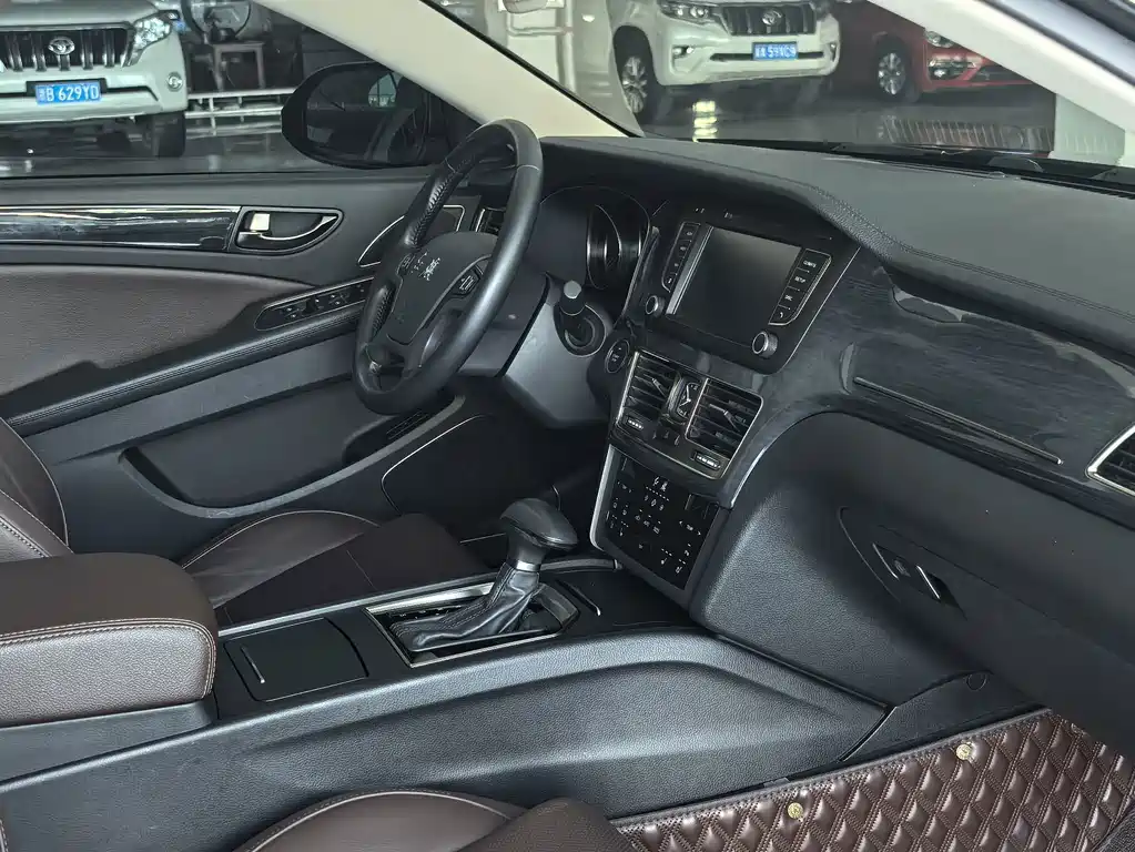 Hongqi Hongqi H7 — миниатюра 7