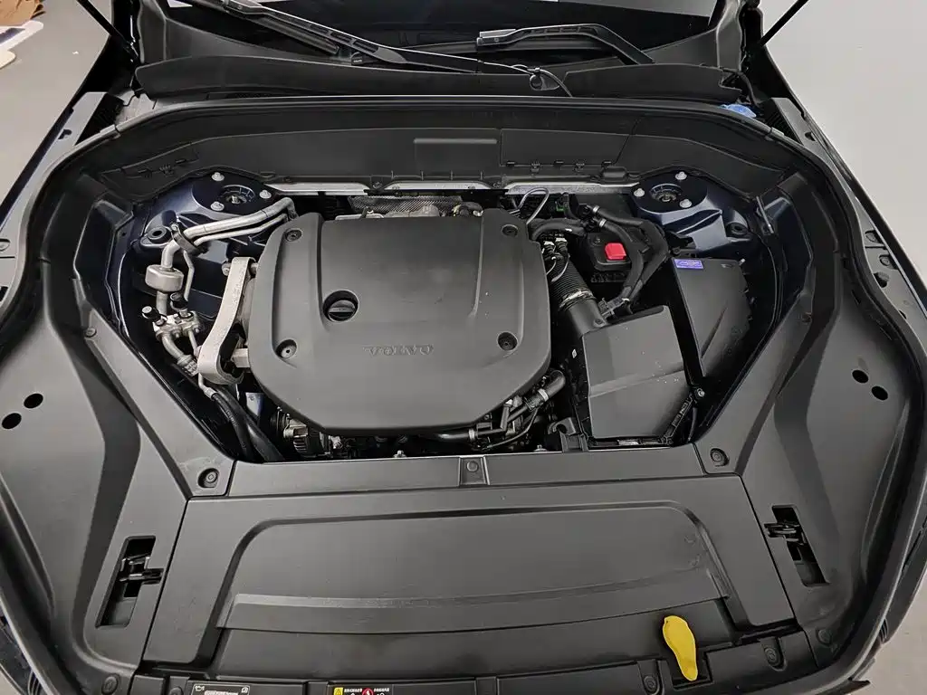 Volvo XC90 2022 B6 Luxury 7 мест