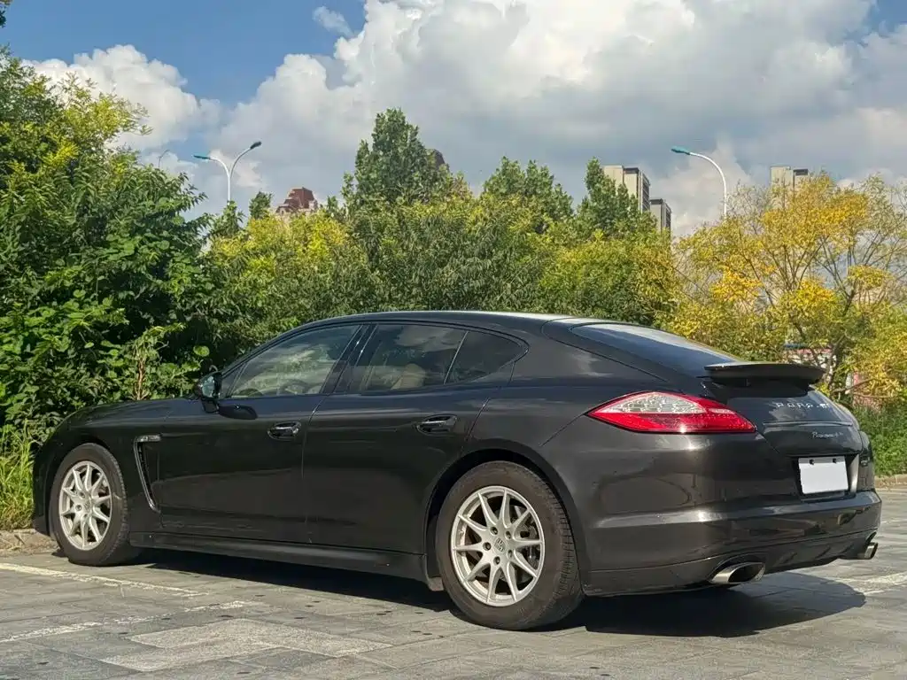 Porsche Panamera — миниатюра 5