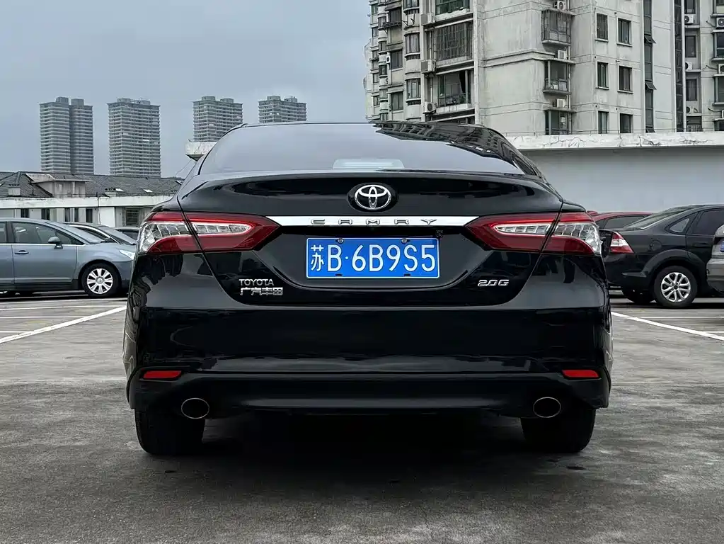 Toyota Camry 2018 2.0G Luxury
