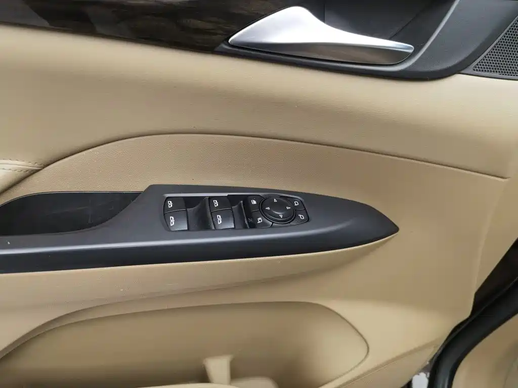 Buick GL8 2017 ES 28T Luxury V