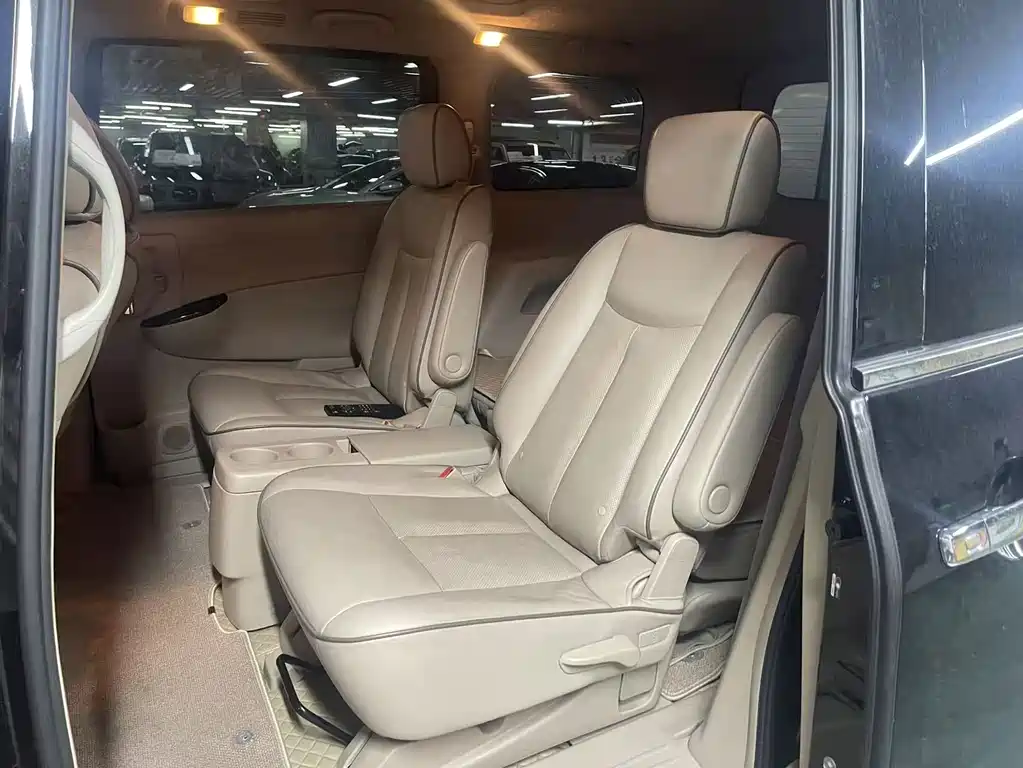 Nissan Quest — миниатюра 7