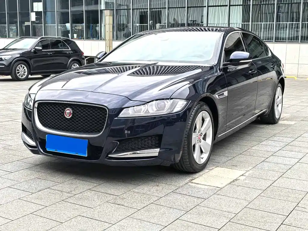 Jaguar XFL 2020