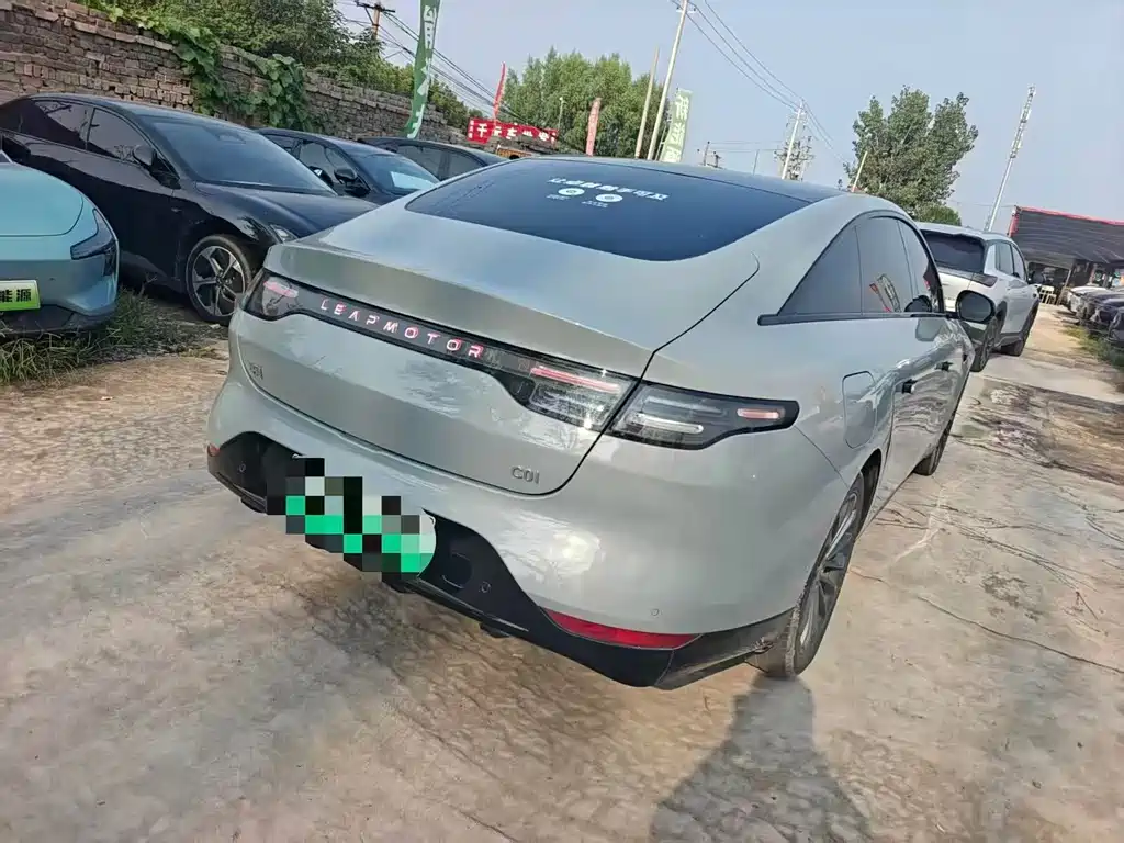 Leapmotor Leapmotor C01 — миниатюра 9