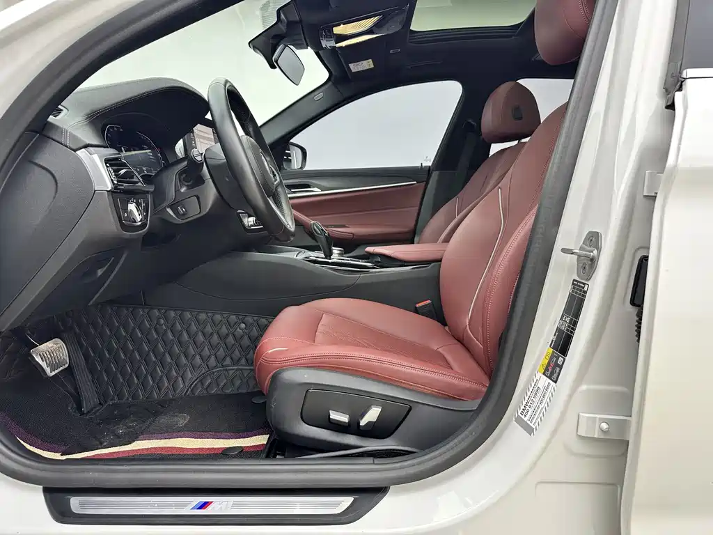 BMW 5 Series 5 2022 535Le M Sport