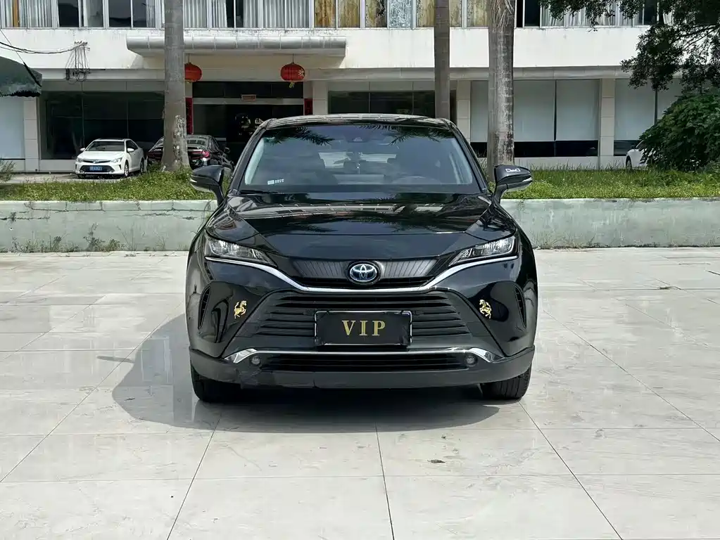 Toyota Harrier — миниатюра 2