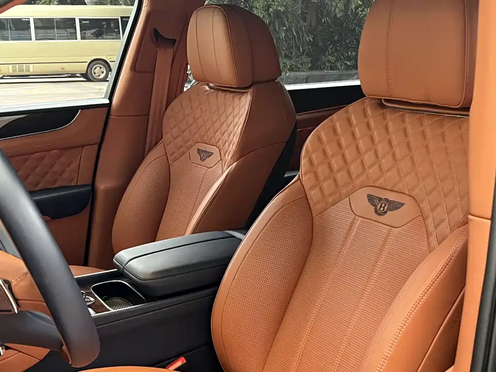 Bentley Bentayga 2021 4.0T V8