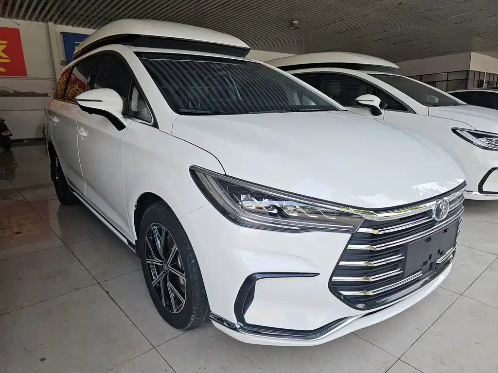 BYD MAX New Energy — миниатюра 3