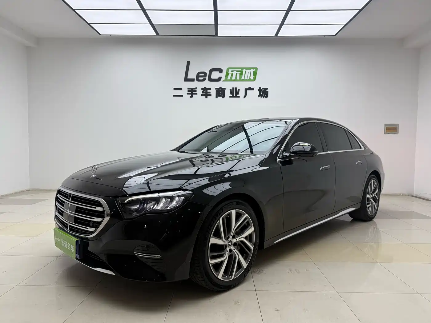 奔驰E级 2026款 改款二 E 300 L 时尚型 2026