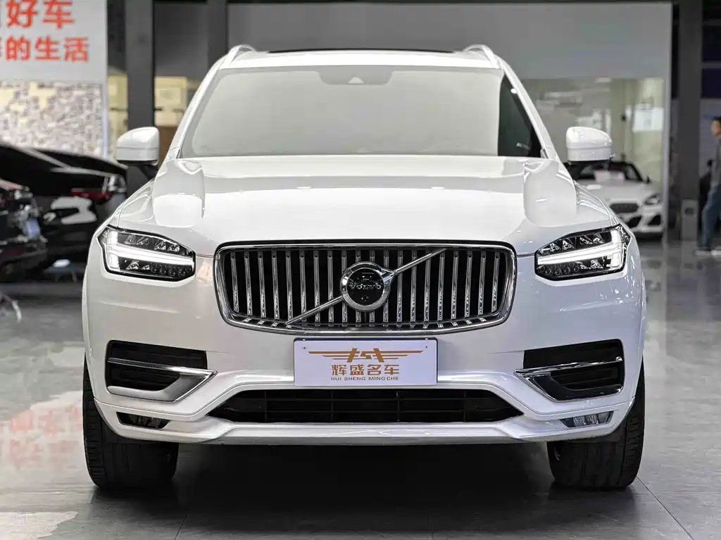 Volvo XC90 2022 B6 Luxury 7 мест