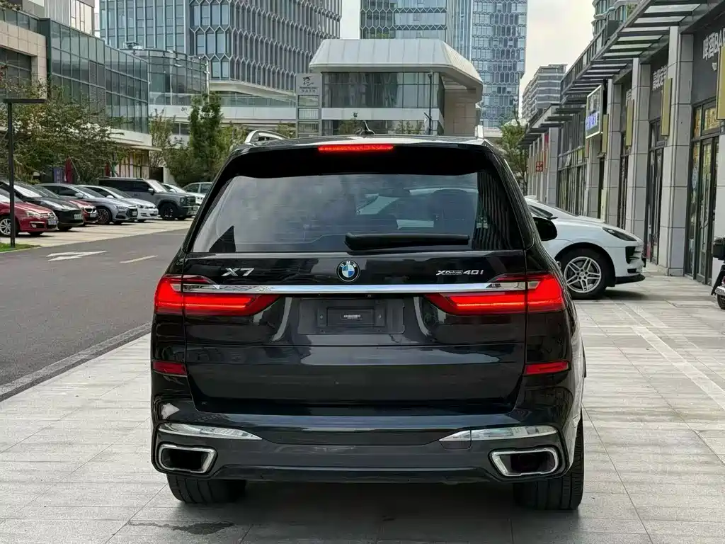 BMW X7 — миниатюра 8