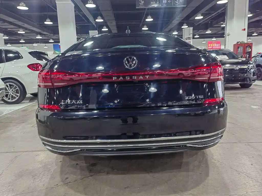 Volkswagen Passat 2023 330TSI Elite