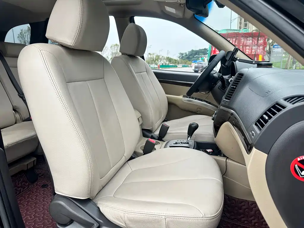 Hyundai Santa Fe Classic — миниатюра 23