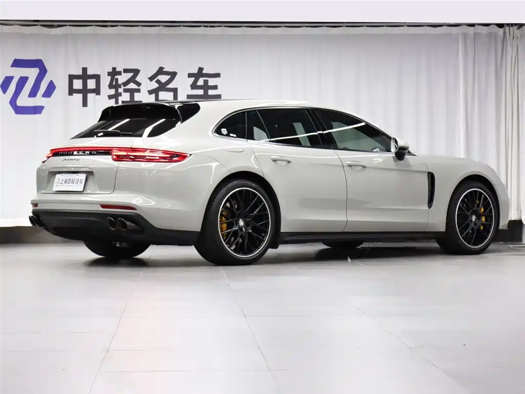 Porsche Panamera 2017 Panamera 4 Sport Turismo 3.0T