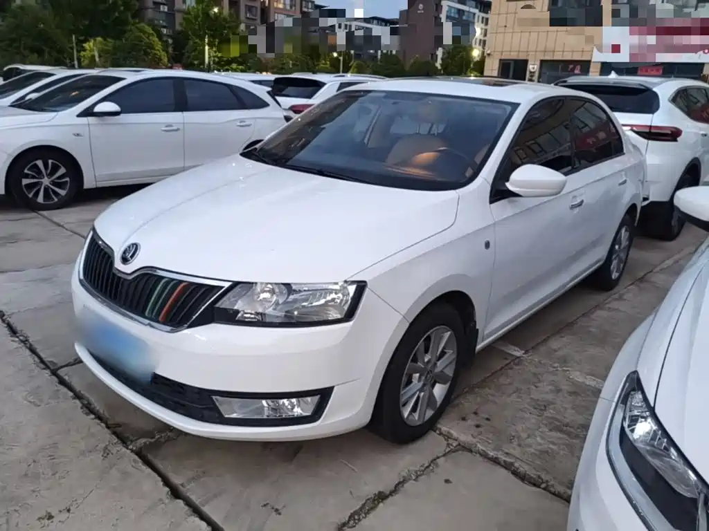Skoda Rapid — миниатюра 2