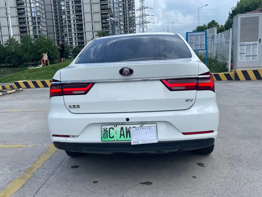 BYD Qin NEV — миниатюра 6